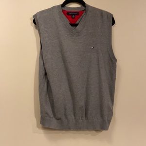 Grey sweatervest